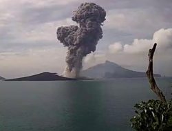 Masyarakat Pesisir dan Nelayan Diimbau Waspadai Erupsi Gunung Anak Krakatau