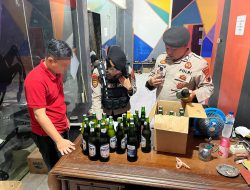 Polisi Razia Kafe dan Warung Penjual Miras