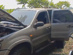 Terungkap Fakta Mobil Ford yang Terparkir Sejak Lebaran di Pinggir Jalan Bojong Pekalongan