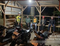 Sambangi Tukang Ojek Pangkalan, Anggota Sat Lantas Ajak Tertib Berlalu Lintas