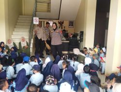 Anak-Anak TK Muslimat NU Gembong Kunjungi Polsek Kedungwuni, Dekatkan Polisi dan Anak Sejak Dini