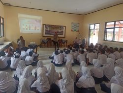Cegah Kenakalan pada Remaja, Polisi Sambangi SMPN 3 Kesesi