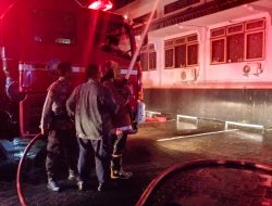 Gedung DPRD Terbakar, Polisi Bersama Damkar dan Instansi Terkait Berhasil Padamkan Api
