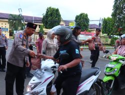 Polres Pekalongan Gelar Buka Bersama Awak Media dan Bagi Takjil Gratis Untuk Masyarakat