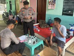 Respon Cepat Aduan Masyarakat Adanya Aktivitas Jual Beli Miras, Polisi Sita Belasan Botol Arak