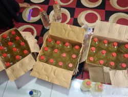 Puluhan Botol Ciu Diamankan Polisi dari Sebuah Rumah di Paninggaran, Pekalongan