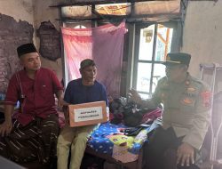 Satu Hari Satu Kebaikan, Kapolsek Wiradesa Berikan Bantuan kepada Warga Kurang Mampu