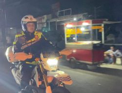 Gunakan Sepeda Motor, Kapolres Pekalongan Patroli Pantau Sitkamtibmas Wilayahnya saat Malam Idul Adha