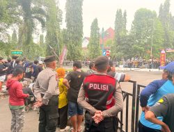 Sejumlah Polisi Amankan Kejuaraan Road Race Casytha Manahadap Putaran 2 Tahun 2025