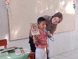 MPLS SDN Surobayan : Kanit Binmas Polsek Wonopringgo Tanamkan Nilai Tertib Berlalu Lintas Sejak Usia Dini