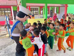 Polantas Pekalongan Ajak Siswa Tk Jadi Duta Keselamatan Lalu Lintas di Hari Anak Nasional