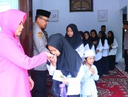 Kapolres Pekalongan Gelar Pengajian dan Santunan Anak Yatim Piatu di Rumah Dinas