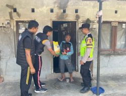 Tak Cuma Berantas Narkoba, Sat Narkoba Polres Pekalongan Beri Bantuan Sembako ke Warga Kurang Mampu