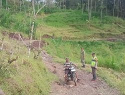 Awas! Longsor Ancam Jalur Trajumas-Bodas, Polisi Cek Retakan Tanah Sepanjang 150 Meter