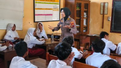 Sat Binmas Polres Pekalongan Sasar Siswa SD Nyamuk dan Tanjung Kulon, Ternyata Ini yang Disampaikan
