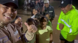 Gerak Cepat Polsek Wonopringgo Pantau Banjir di Dukuh Puton, Ketinggian Air Capai 25 Cm