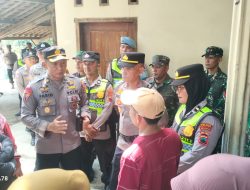 Aksi Damai Tuntut Kades Mundur, Polres Pekalongan Terjunkan 140 Personel Amankan Balai Desa Randumuktiwaren