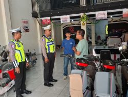  Polisi Geruduk Dealer Sepeda Listrik di Kajen, Sosialisasi Aturan Penggunaan dan Keselamatan