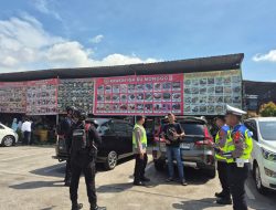 Libur Nataru, Polisi Sapa Pemudik asal Jakarta hingga Lampung di Rest Area 338A Pekalongan