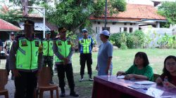 Potret Kerukunan di Pekalongan: Kapolres Tinjau Aksi Sosial Sembako Murah di Halaman Gereja